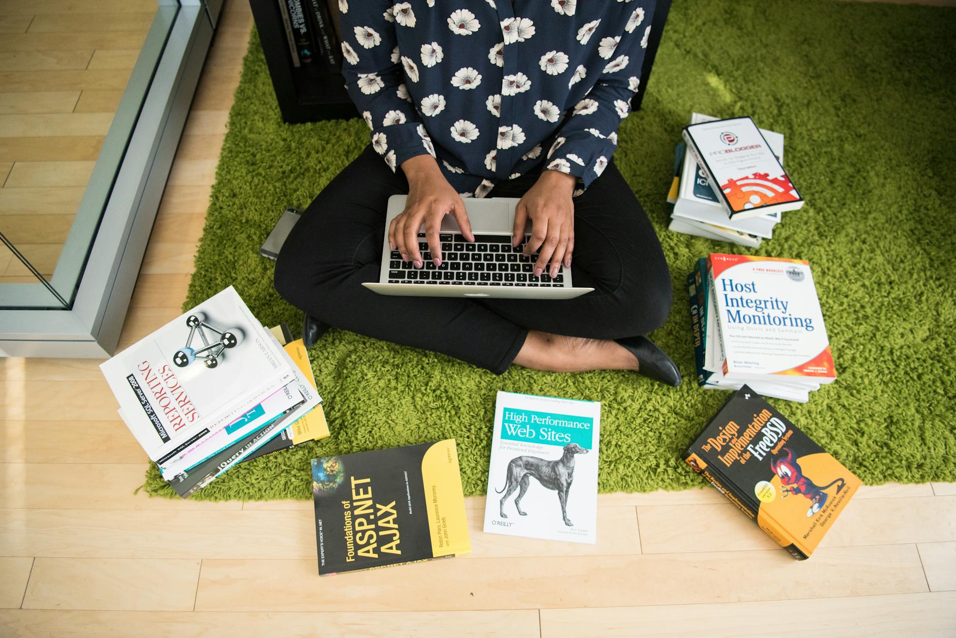 Switching to Tech: How to Build Your First Developer Portfolio🧰